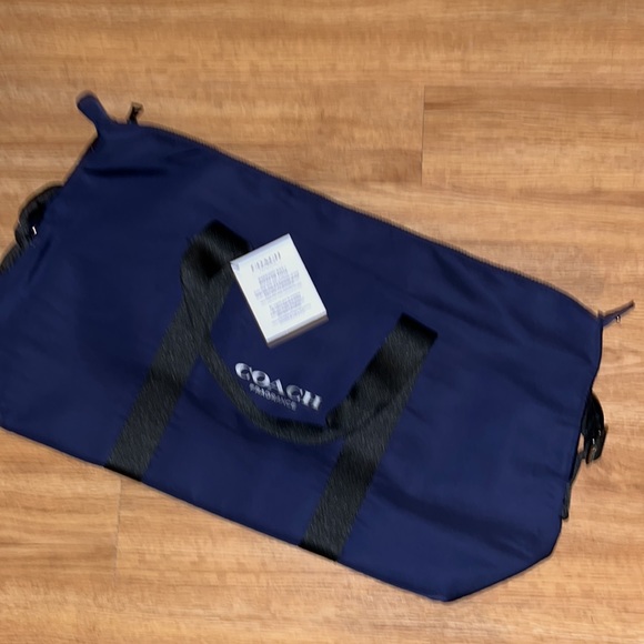 πͺπ»π¦πͺπ»β’π΅ COACH x Alpha ViBes π΅β’ π¦πͺπ»π¦ - Picture 5 of 10